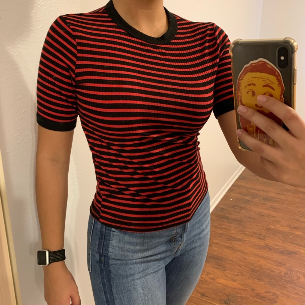 Striped, ribbed t-shirt.